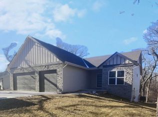 3704 Buccaneer Blvd, Plattsmouth, NE 68048