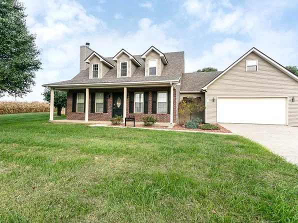 836 Pebblebrook Dr, Lebanon, KY 40033