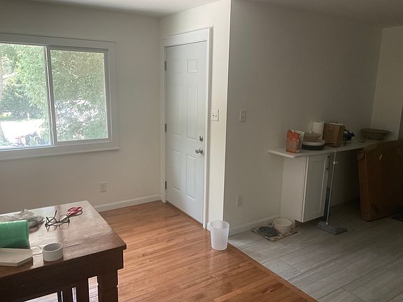 4th image of 1607 E 77th St #2