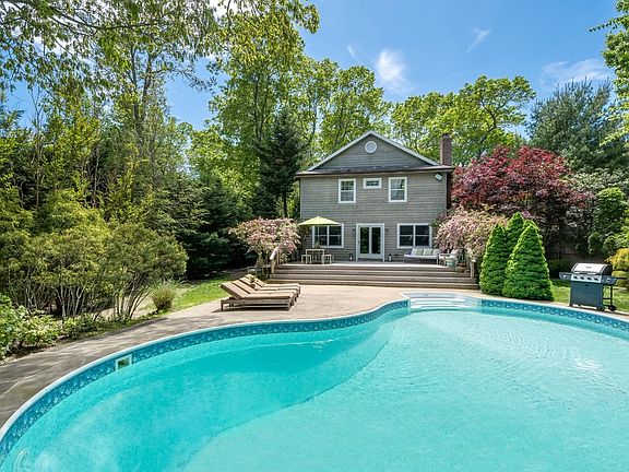 2nd image of 40 Sycamore Dr