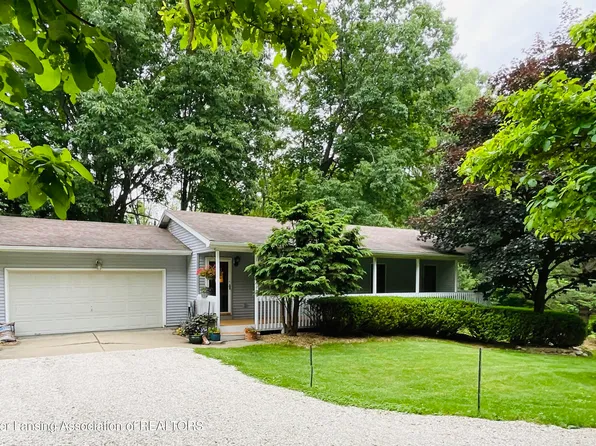6845 S Ainger Rd, Olivet, MI 49076