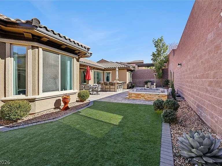2341 Martinique Ave — Photo 85