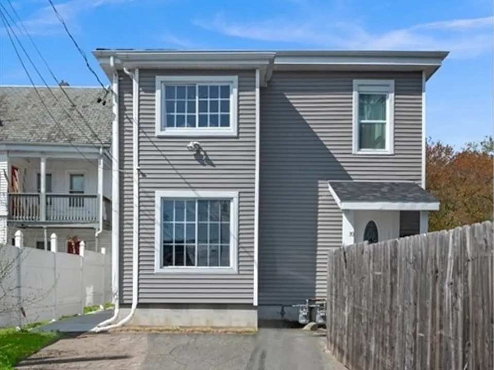 20 Holbrook Ave #1