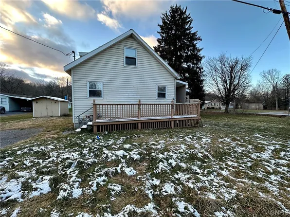 3647 Huxford Pl, New Hartford, NY 13413