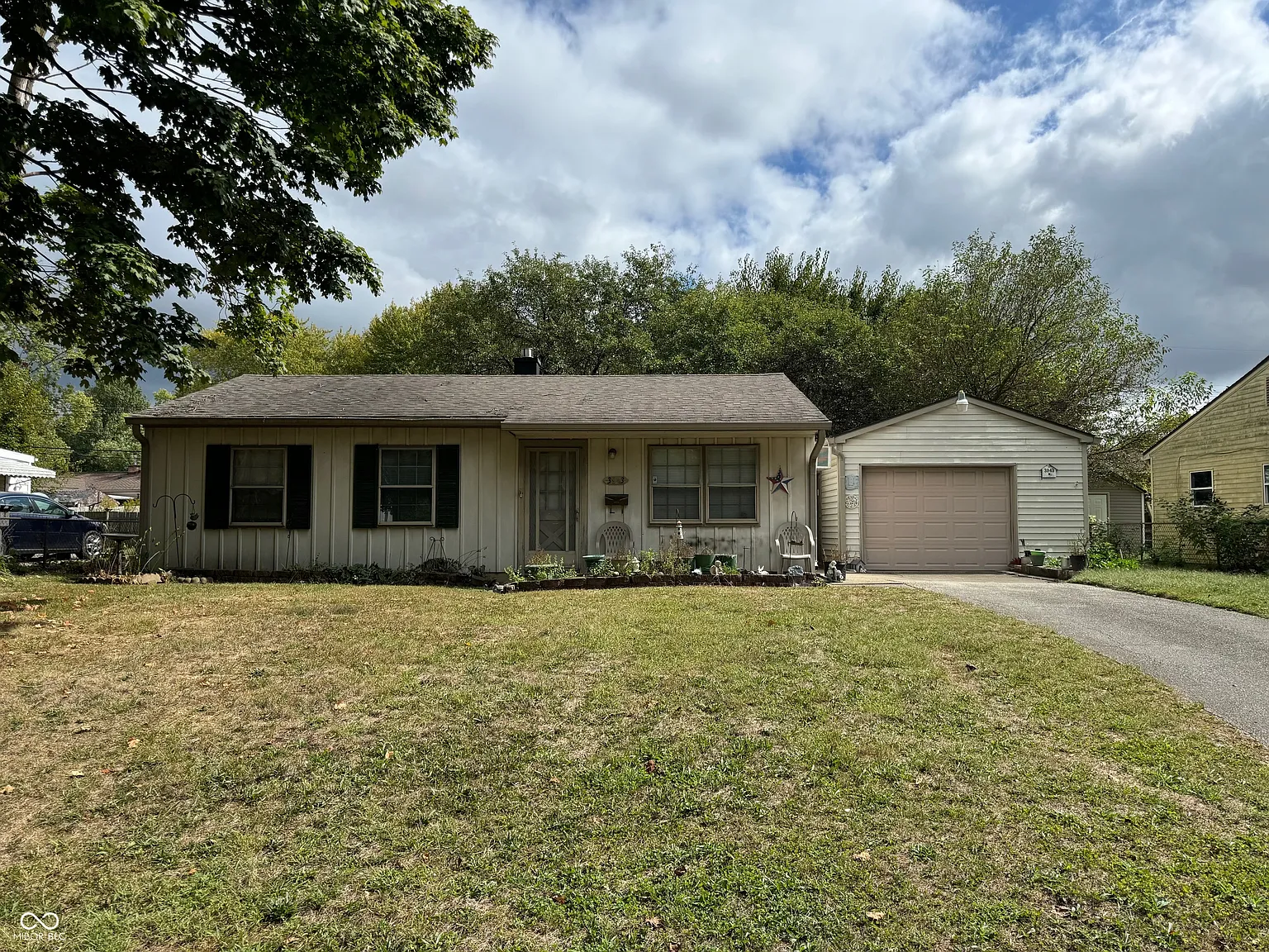 3943 N Vinewood Ave photo 1