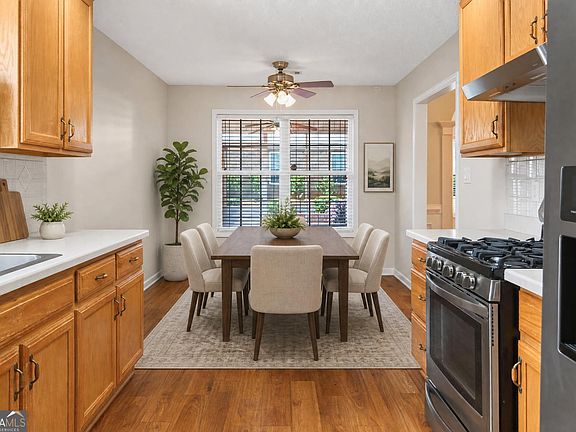 5th image of 163 Pinnacle Ln