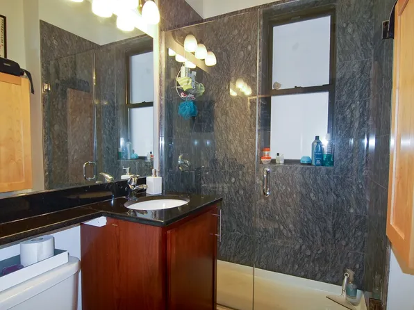 2638 W Iowa St APT 1F, Chicago, IL 60622