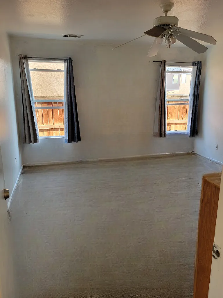 4 bed, 1842 sqft, $2,750 — Photo 3