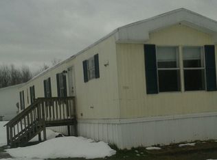 11816 Pinewood Dr, Wolcott, NY 14590