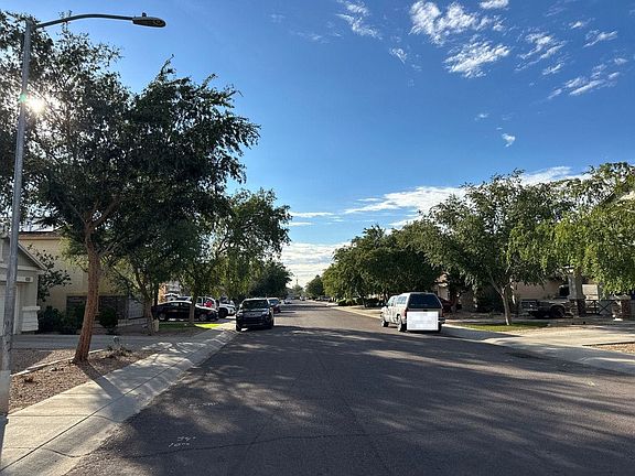 5th image of 6962 W Midway Ave