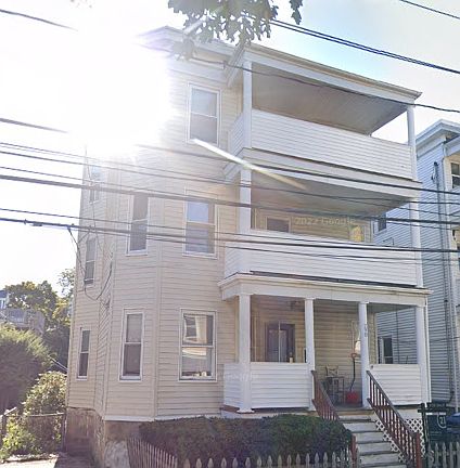 290 Summit Ave STREET VIEW