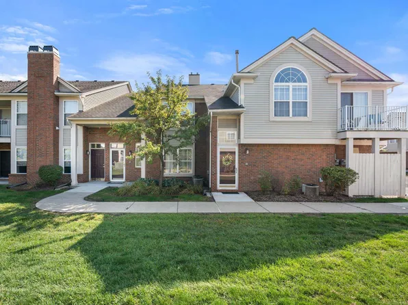 16539 Covington Dr, Clinton Township, MI 48038