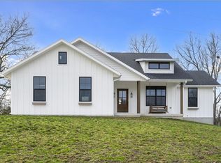 1352 Johnson Rd, Sparta, MO 65753