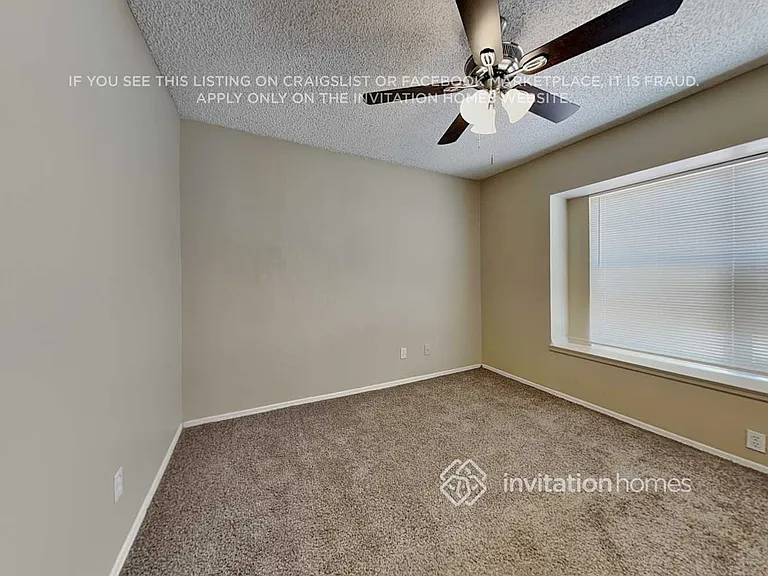 1102 E Utopia Rd — Photo 14