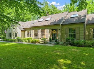 31 Pheasant Run Road, Belgrade, ME 04917