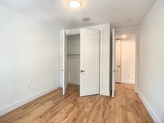 Rented by Compass | media 23