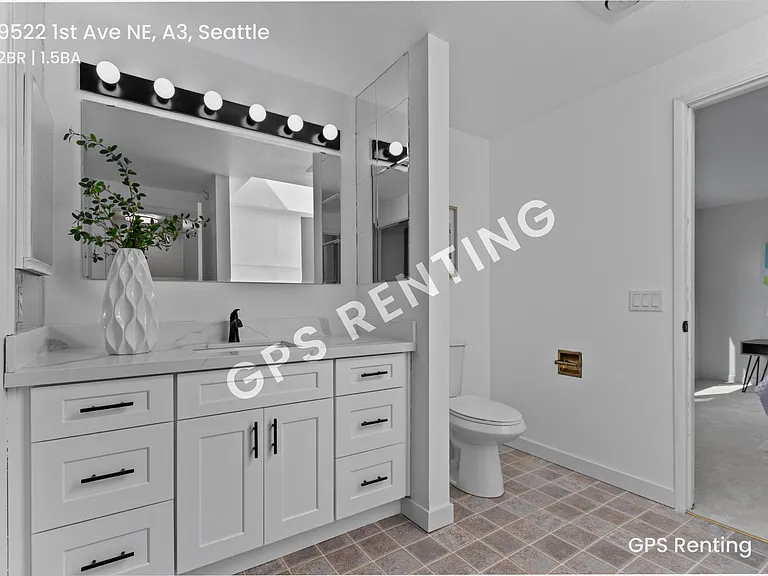 9522 1st Ave NE #A3 — Photo 26