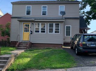 8 Gold St, Meriden, CT 06450
