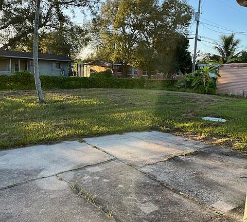 4th image of 1249 Sabal Gardens Dr