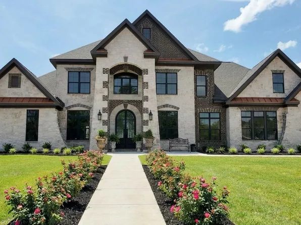 155 Annelise Park Dr, Fayetteville, GA 30214