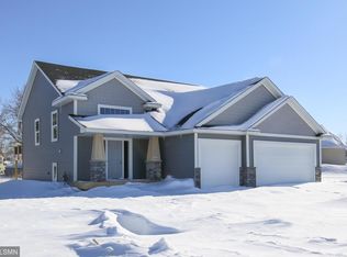 6061 137th St, Savage, MN 55378