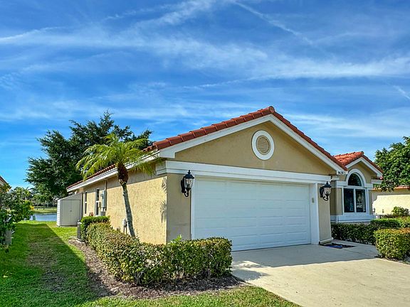 5th image of 8628 Tourmaline Boulevard