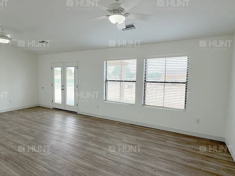 7808A Juniper Ct SE — Photo 3