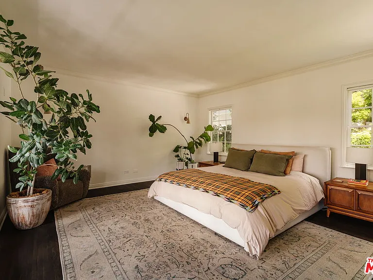 2151 Kenilworth Ave — Photo 22