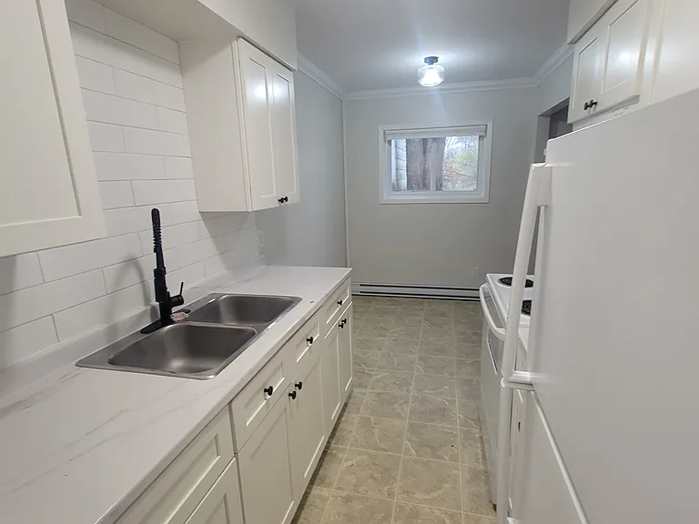 157 Prince St #5 — Photo 4