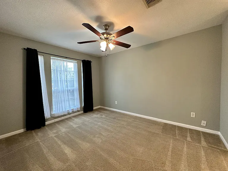 9222 Memorial Grove Dr — Photo 12