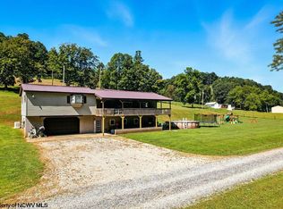 650 Sam Cavins Rd, West Union, WV 26456