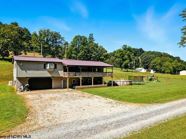 650 Sam Cavins Rd, West Union, WV 26456