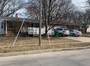 2307 Highland Dr, Sycamore, IL 60178