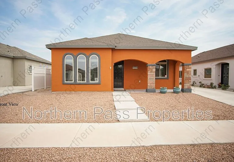 14364 Tobe Davis — Photo 1
