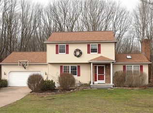 1116 Applejack Dr, Erie, PA