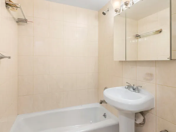 408 West 57th Street image 9 of 13