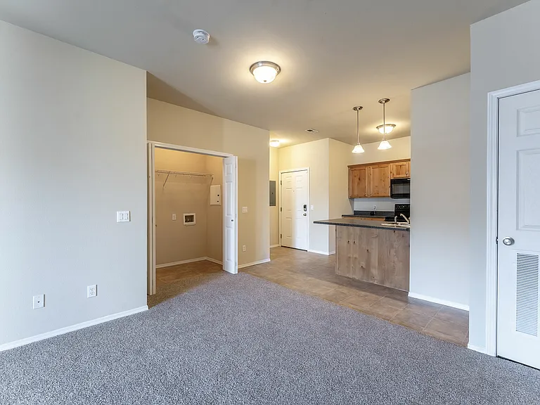 Coryell Courts Apartments — Photo 27
