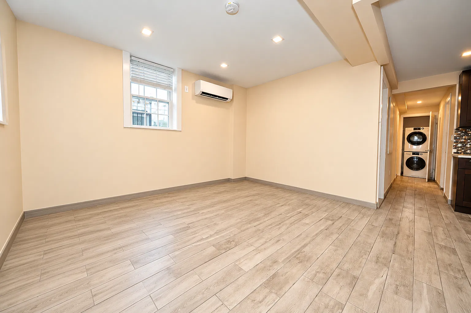 18-15 21st Road — Photo 2