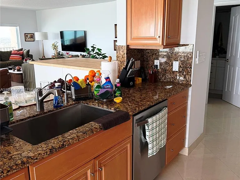 4900 N Ocean Blvd #1607 — Photo 12