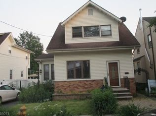 136 Fairbanks St, Hillside, NJ 07205