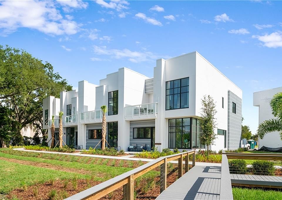 1st image of 1814 Mondrian Cir