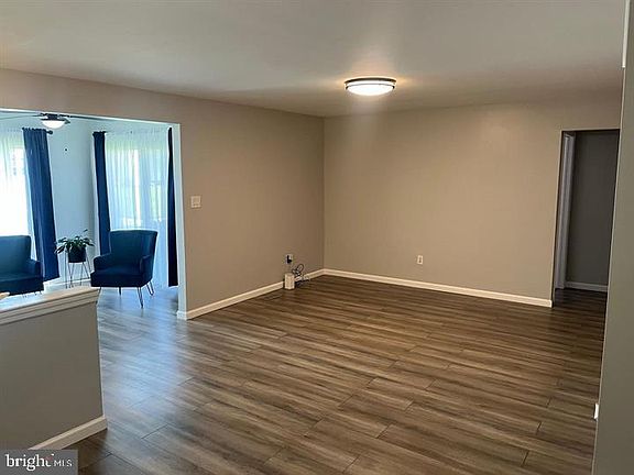 2nd image of 11 Kent Pl