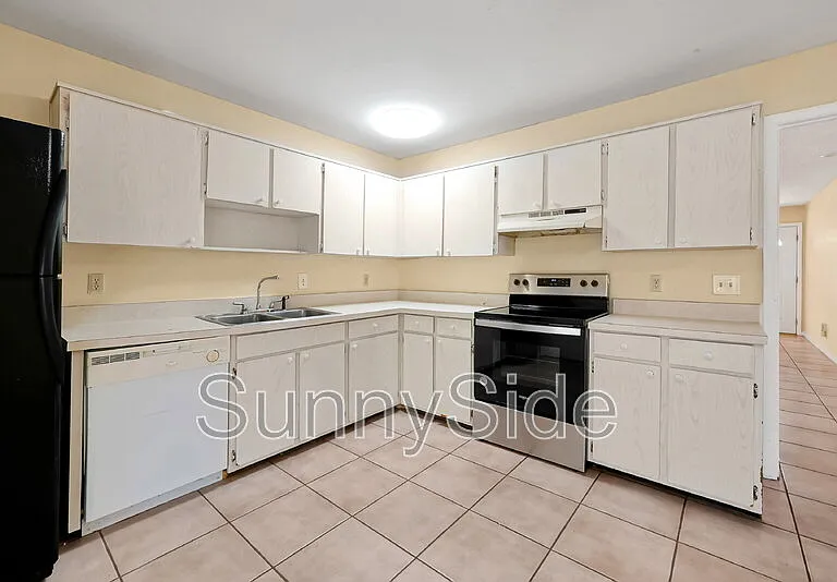 8102 Turkey Dr — Photo 9