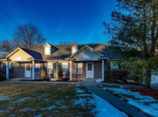 136 Ridge Dr, Oxford, OH 45056