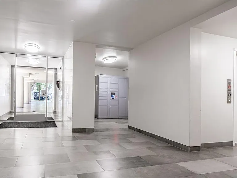 Parklane — Photo 1