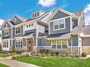 763 S Chatham Ave, Elmhurst, IL 60126