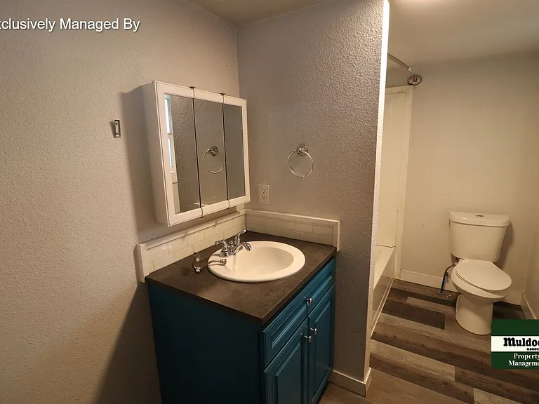 1543 Spruce St — Photo 2