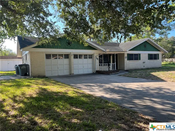 607 Berwick St, Victoria, TX 77904