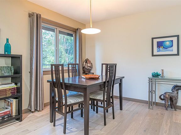 5th image of 1650 Claudet Rd