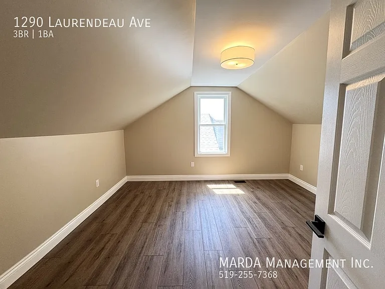 1290 Laurendeau Ave — Photo 30